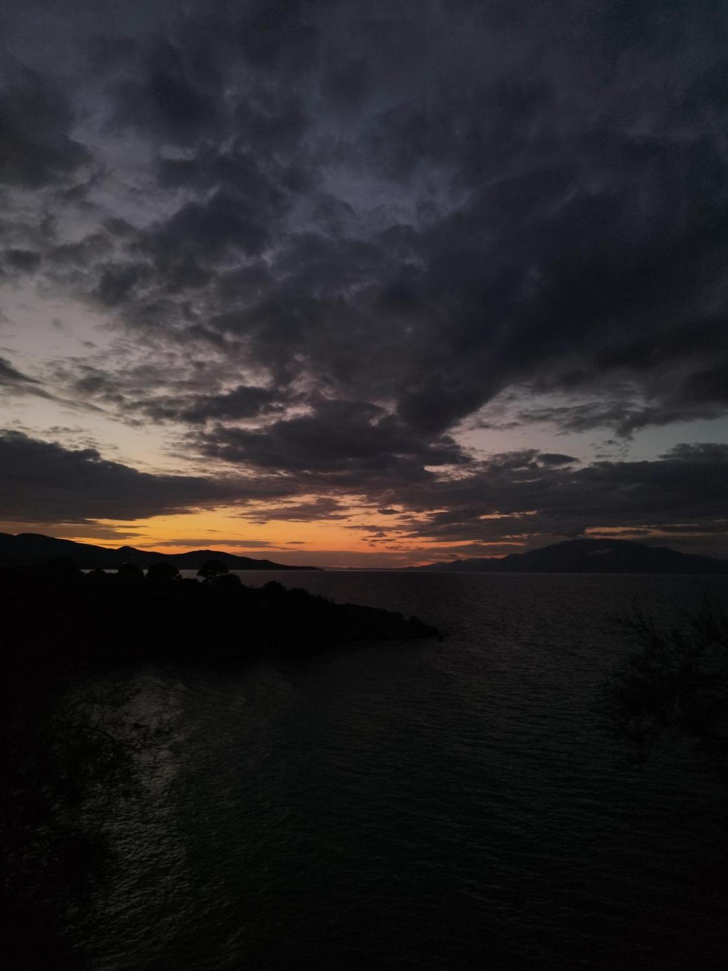 Villa Agia Aikaterini Amoudi Exterior foto